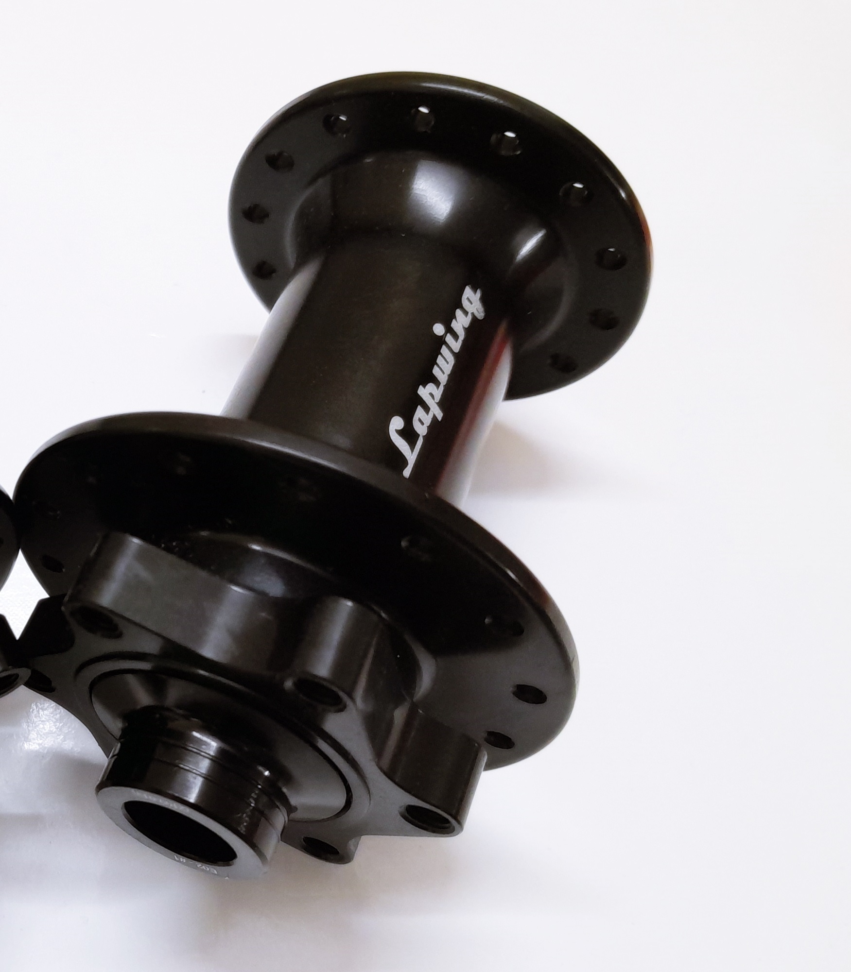 LAPWING HUB LP23 MTB 6 BOLT FRONT HUB LAPWING HUB LP23 MTB 6 BOLT FRONT HUB